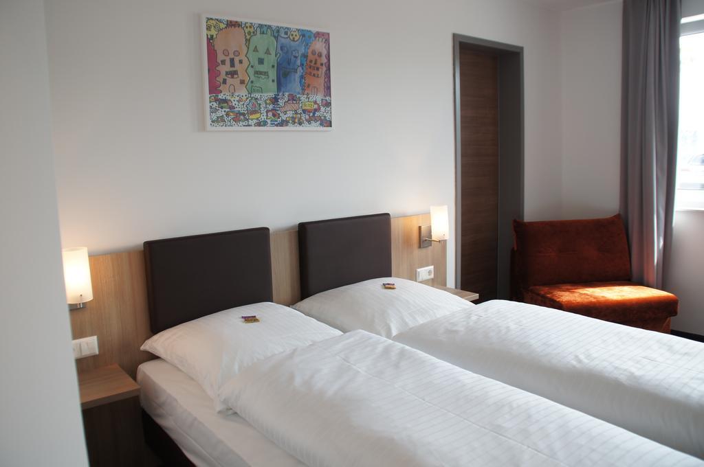 Euro Hotel Friedberg חדר תמונה